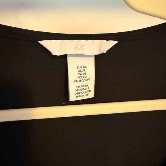 H&M Black Fitted Long Sleeve Blouse super soft material women’s XL - Picture 2 of 5